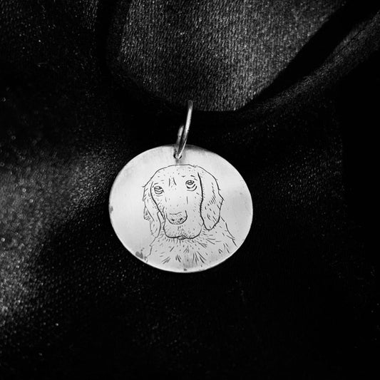 Collar con grabado personalizado